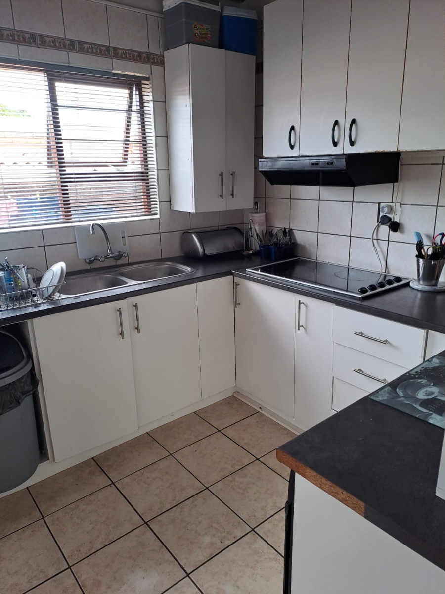 4 Bedroom Property for Sale in Seavale Eastern Cape